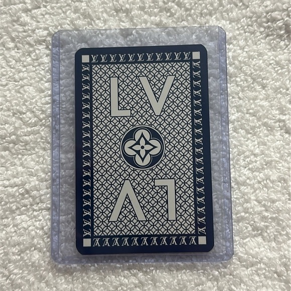 Louis Vuitton blue playing card 5 of spades with COA - Picture 3 of 4